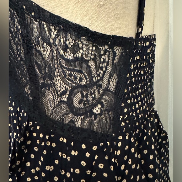 Catch Me | Navy Blue and White Flower Polka Dotted Summer Dress | Medium - Picture 8 of 11